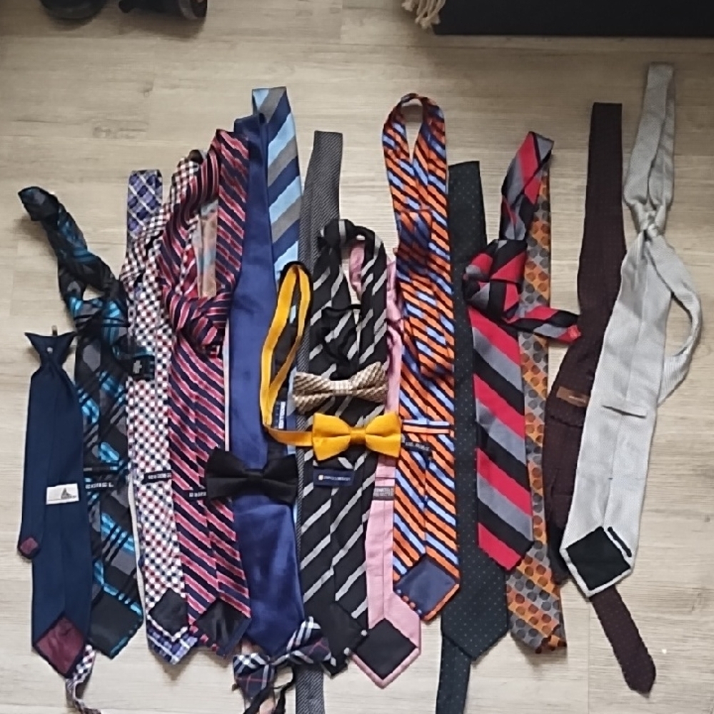 Elegant Men's Tie Collection - Multicolor